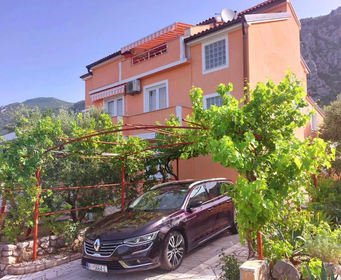 Apartman Sous Les Rochers Grizane-Belgrad Luaran gambar