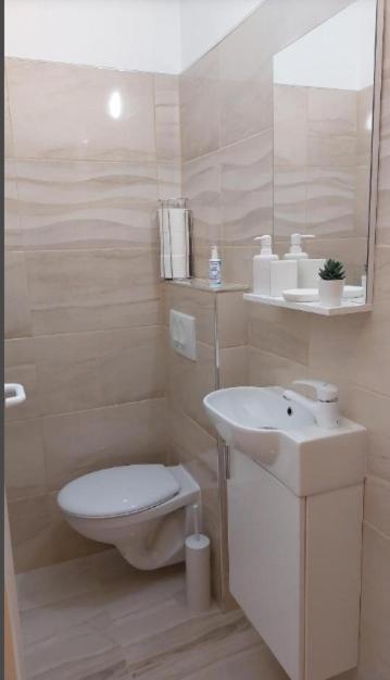 Apartman Sous Les Rochers Grizane-Belgrad Luaran gambar